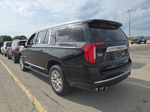 Used 2021 GMC Yukon XL Denali w/ Denali Ultimate Package AWD/4WD image 8