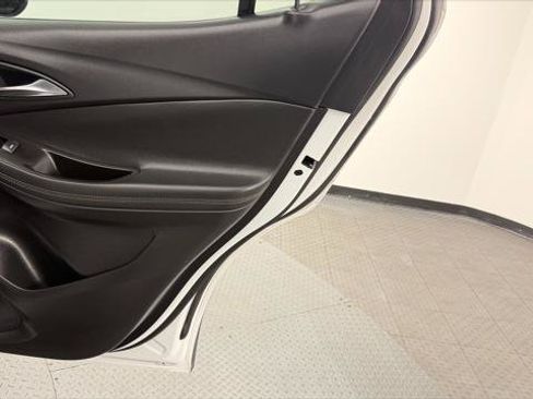 Used 2023 Buick Encore GX Preferred FWD image 21
