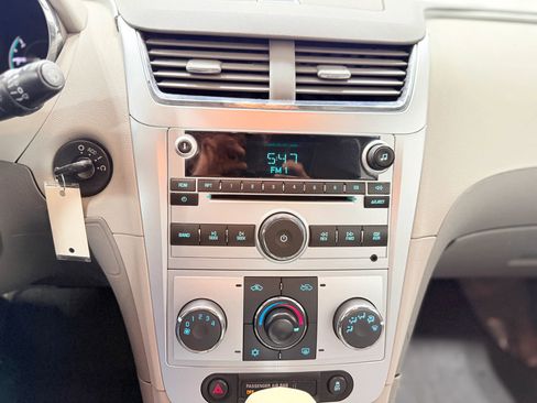 Used 2012 Chevrolet Malibu LS image 16