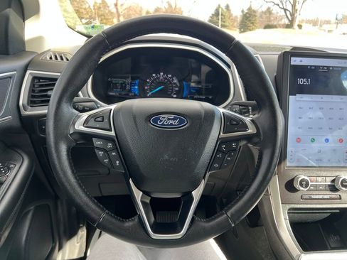 Used 2021 Ford Edge SEL w/ Convenience Package image 12