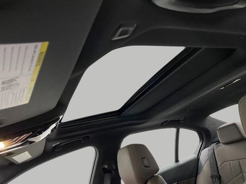 Certified 2024 BMW 530i xDrive w/ Convenience Package image 30