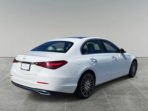 Used 2022 Mercedes-Benz C 300 Sedan image 5