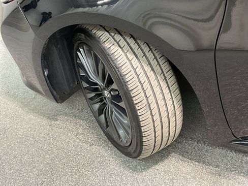 Used 2018 Toyota Avalon XLE image 31