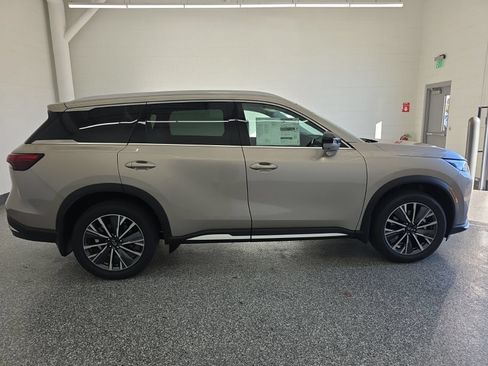 Certified 2026 INFINITI QX60 Luxe w/ Cargo Package AWD/4WD image 6