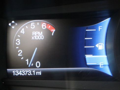 Used 2015 Ford Expedition EL XLT w/ Equipment Group 202A AWD/4WD image 46