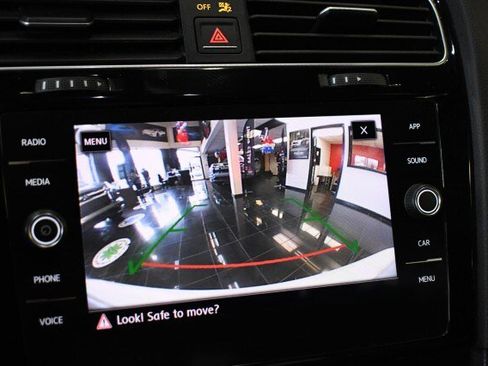 Used 2018 Volkswagen GTI SE w/ SE Leather Package FWD image 32