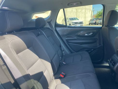 Used 2024 GMC Terrain SLE image 19