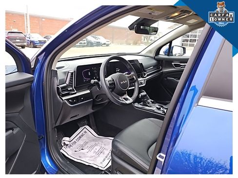 Used 2024 Kia Sportage EX image 19