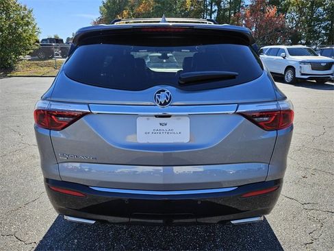 Used 2024 Buick Enclave Premium image 6