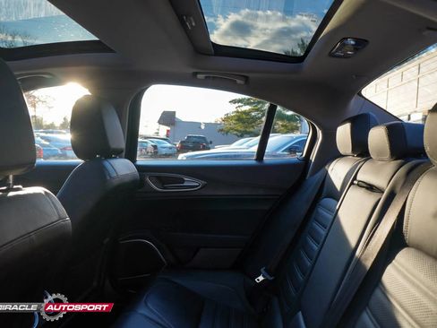 Used 2019 Alfa Romeo Giulia Ti Sport w/ Quick Order Package 22S Sport image 27