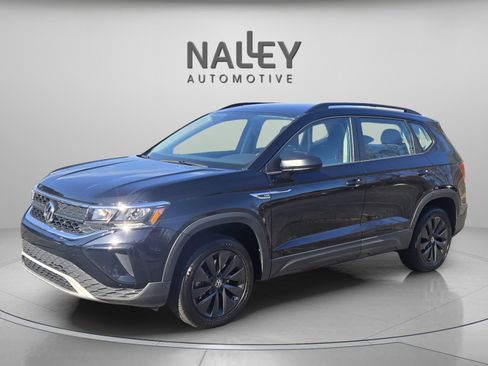 Used 2022 Volkswagen Taos S image 1