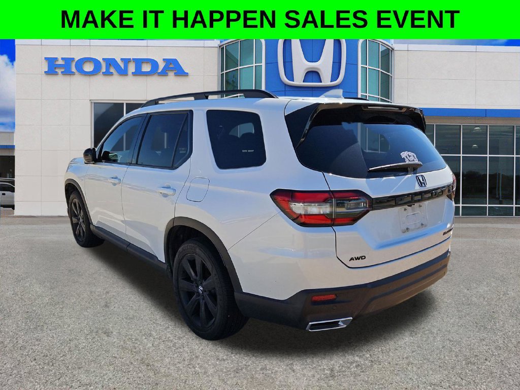 Used 2025 Honda Pilot Black Edition image 20