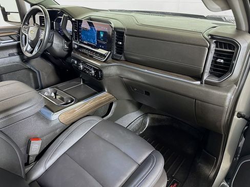 Certified 2024 Chevrolet Silverado 2500 LT w/ Texas Edition AWD/4WD image 27