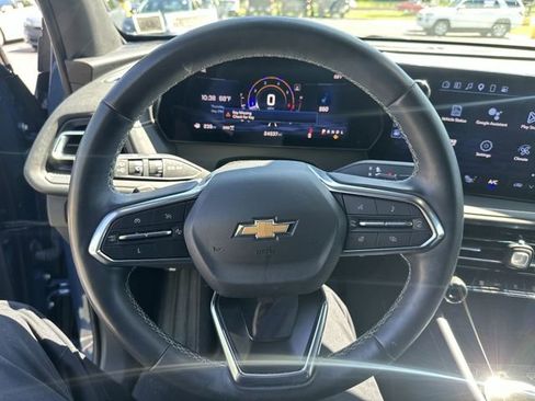 Used 2024 Chevrolet Traverse LS AWD/4WD image 13