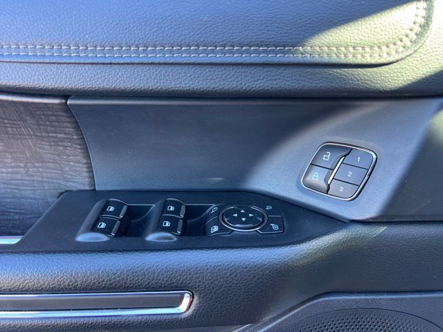 Used 2020 Ford Expedition Limited w/ Special Edition Package AWD/4WD image 24