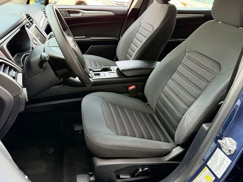 Used 2019 Ford Fusion SE FWD image 27