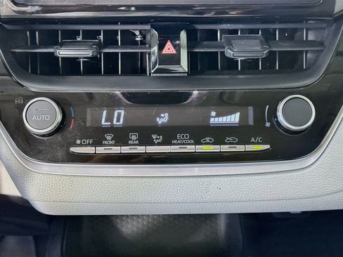 Certified 2025 Toyota Corolla LE FWD image 15