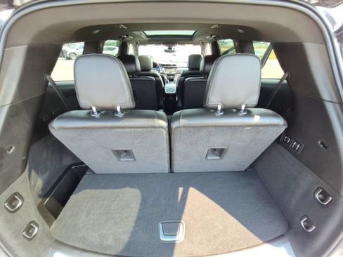 Used 2022 Cadillac XT6 Premium Luxury w/ Technology Package AWD/4WD image 19