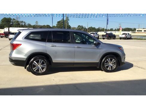 Used 2017 Honda Pilot EX-L image 9