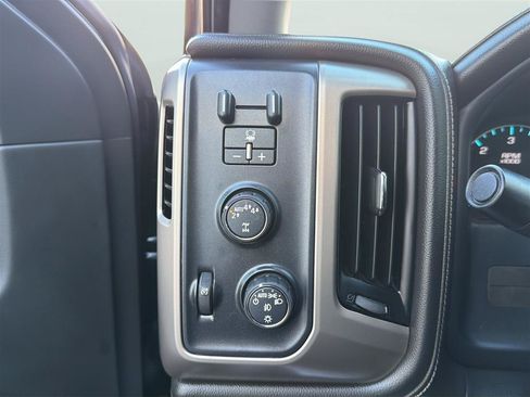 Used 2018 GMC Sierra 1500 Denali w/ Denali Ultimate Package AWD/4WD image 29