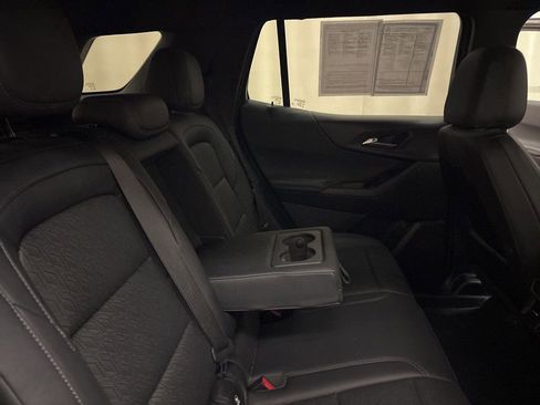 Used 2025 Chevrolet Equinox LT w/ Convenience Package II AWD/4WD image 23