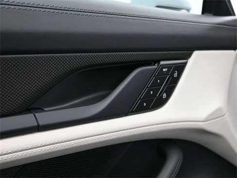 New 2025 Porsche Taycan GTS image 15