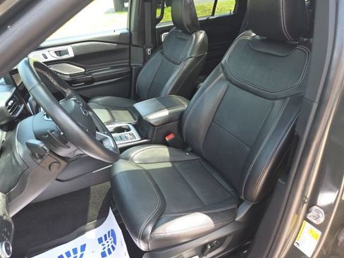 Used 2022 Ford Explorer ST w/ Equipment Group 401A AWD/4WD image 35