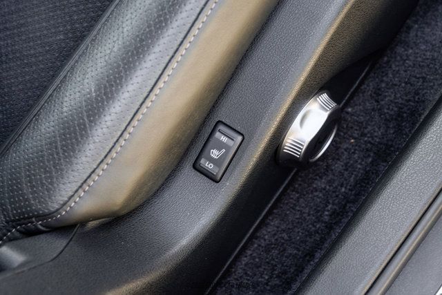 Used 2011 Nissan GT-R Premium AWD/4WD image 32