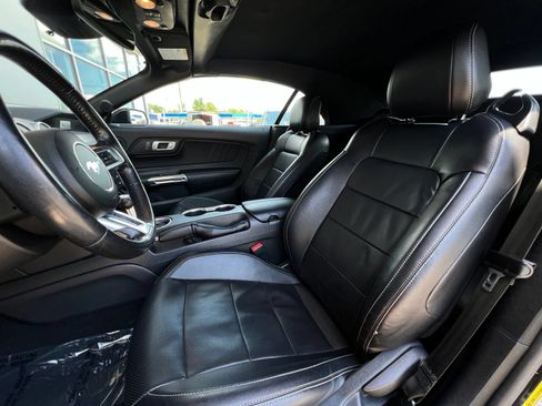 Used 2022 Ford Mustang Premium RWD image 14
