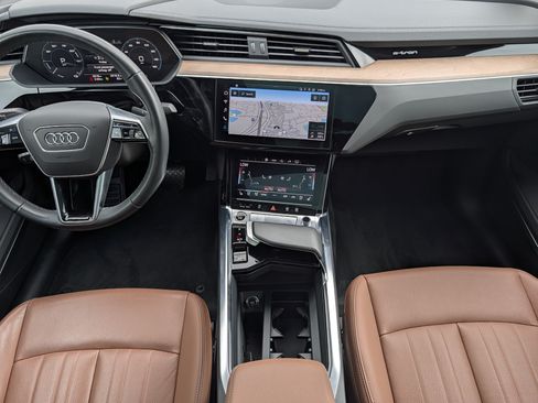 Used 2024 Audi Q8 e-tron Premium Plus w/ Premium Plus Package AWD/4WD image 10