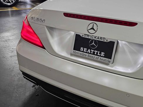 Used 2013 Mercedes-Benz SL 550 image 14