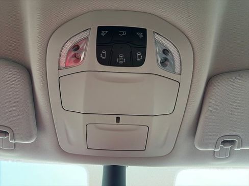 Used 2024 Chrysler Pacifica Touring-L FWD image 56