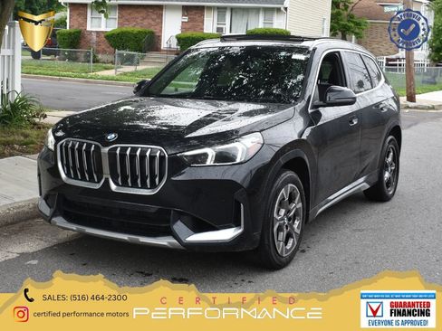 Used 2025 BMW X1 xDrive28i AWD/4WD image 1