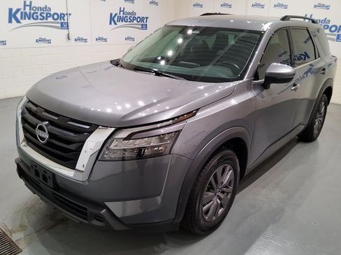 Used 2024 Nissan Pathfinder SV image 45