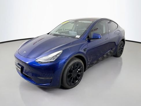 Used 2023 Tesla Model Y Long Range AWD/4WD image 3