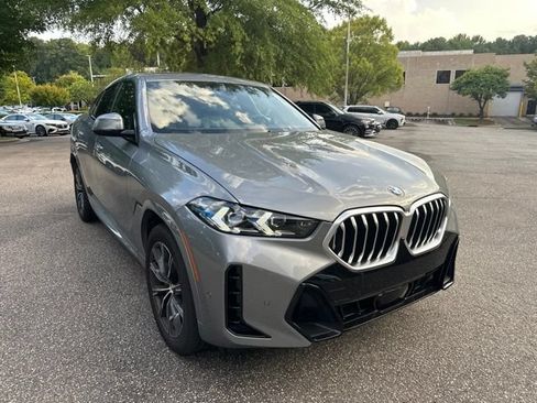 Used 2025 BMW X6 xDrive40i AWD/4WD image 3