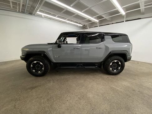 Used 2024 GMC Hummer EV 3X w/ Extreme Off-Road Package image 3