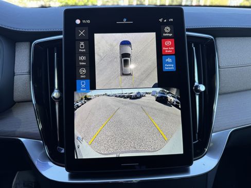 New 2026 Volvo XC90 B6 Plus w/ Protection Package image 23