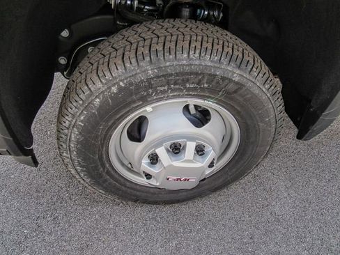 New 2025 GMC Sierra 3500 Pro w/ Convenience Package image 15