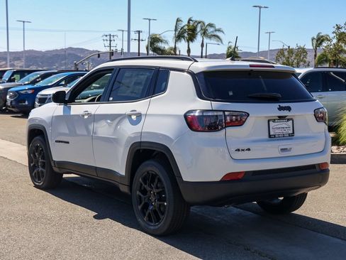 New 2026 Jeep Compass Latitude AWD/4WD image 6