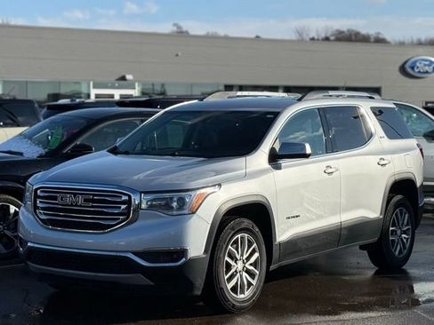 Used 2019 GMC Acadia SLE image 28
