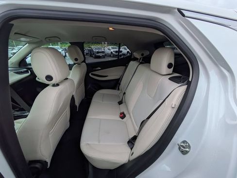 Certified 2024 Buick Encore GX Preferred AWD/4WD image 28