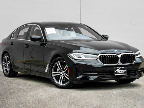 Used 2021 BMW 530i w/ Convenience Package RWD image 7