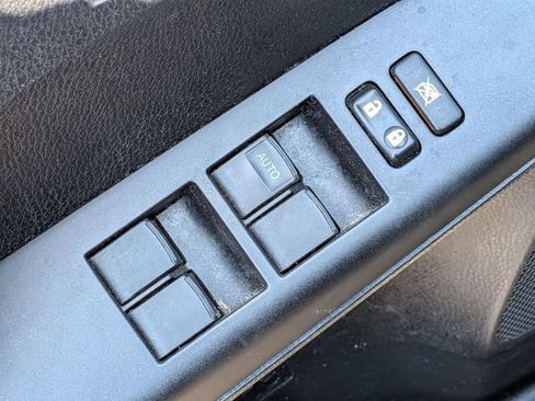 Used 2018 Toyota RAV4 LE w/ All Weather Liner Package AWD/4WD image 20