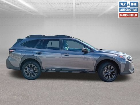Used 2025 Subaru Outback Onyx Edition AWD/4WD image 18