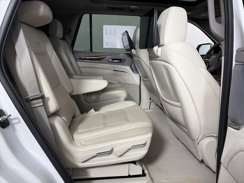 Used 2024 Cadillac Escalade Sport Platinum image 46