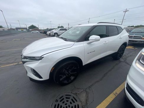 Used 2021 Chevrolet Blazer RS AWD/4WD image 2