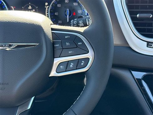 New 2026 Chrysler Voyager LX image 13