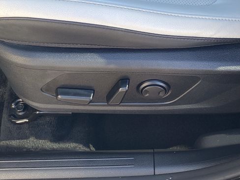 Certified 2023 Kia Sportage EX AWD/4WD image 18
