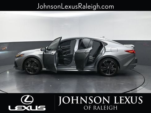 Used 2026 Toyota Camry XSE FWD image 35